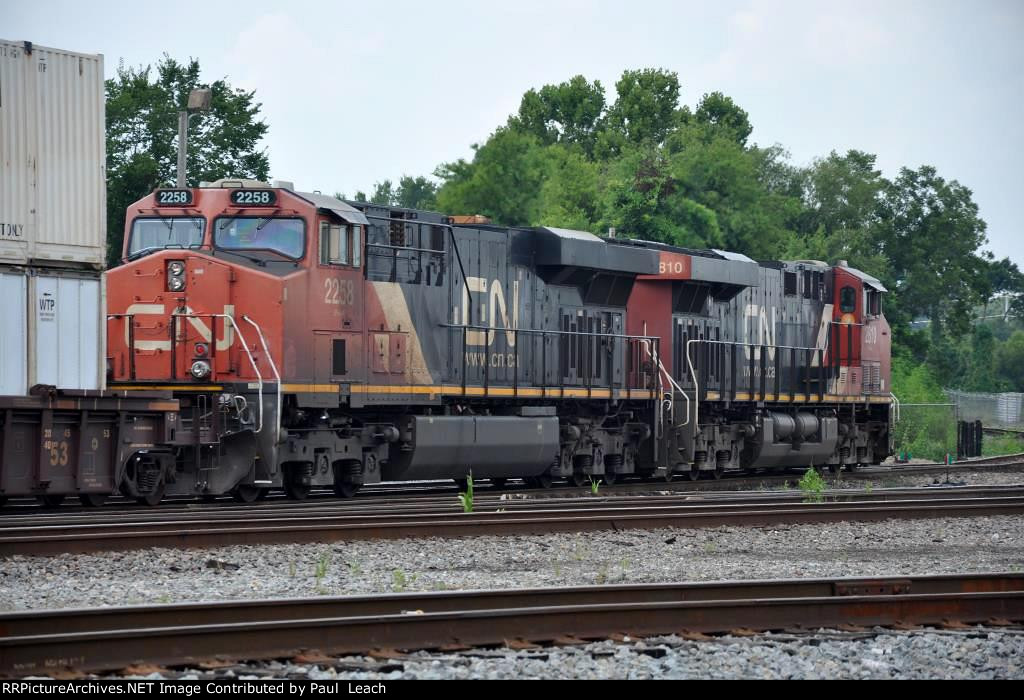 Intermodal departs after crew change